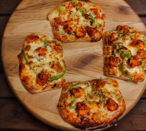 Paneer Toofani Garlic Bread